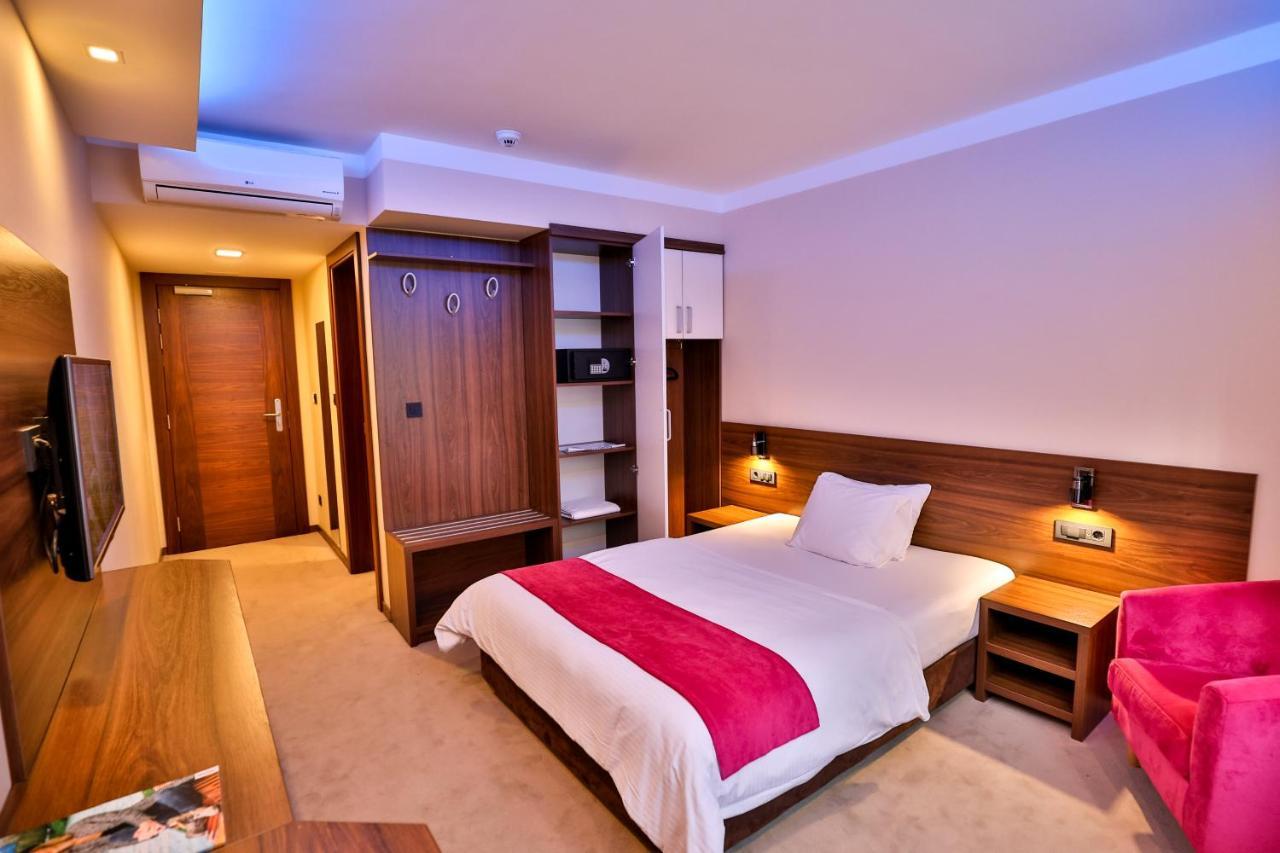 Boutique Hotel Golden Star Tuzla Kültér fotó